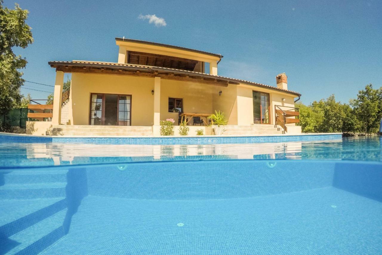 Villa Nabucco Kras Buitenkant foto
