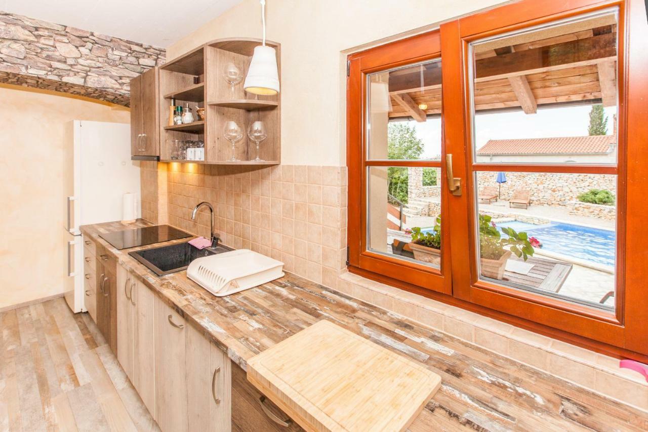Villa Nabucco Kras Buitenkant foto